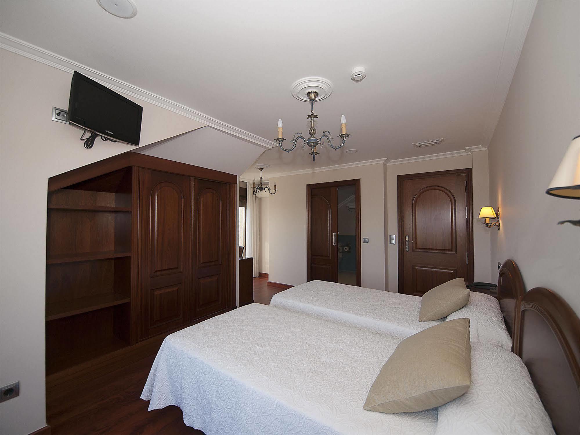Pension Residencia A Cruzan (Adults Only) Noalla  Exterior photo