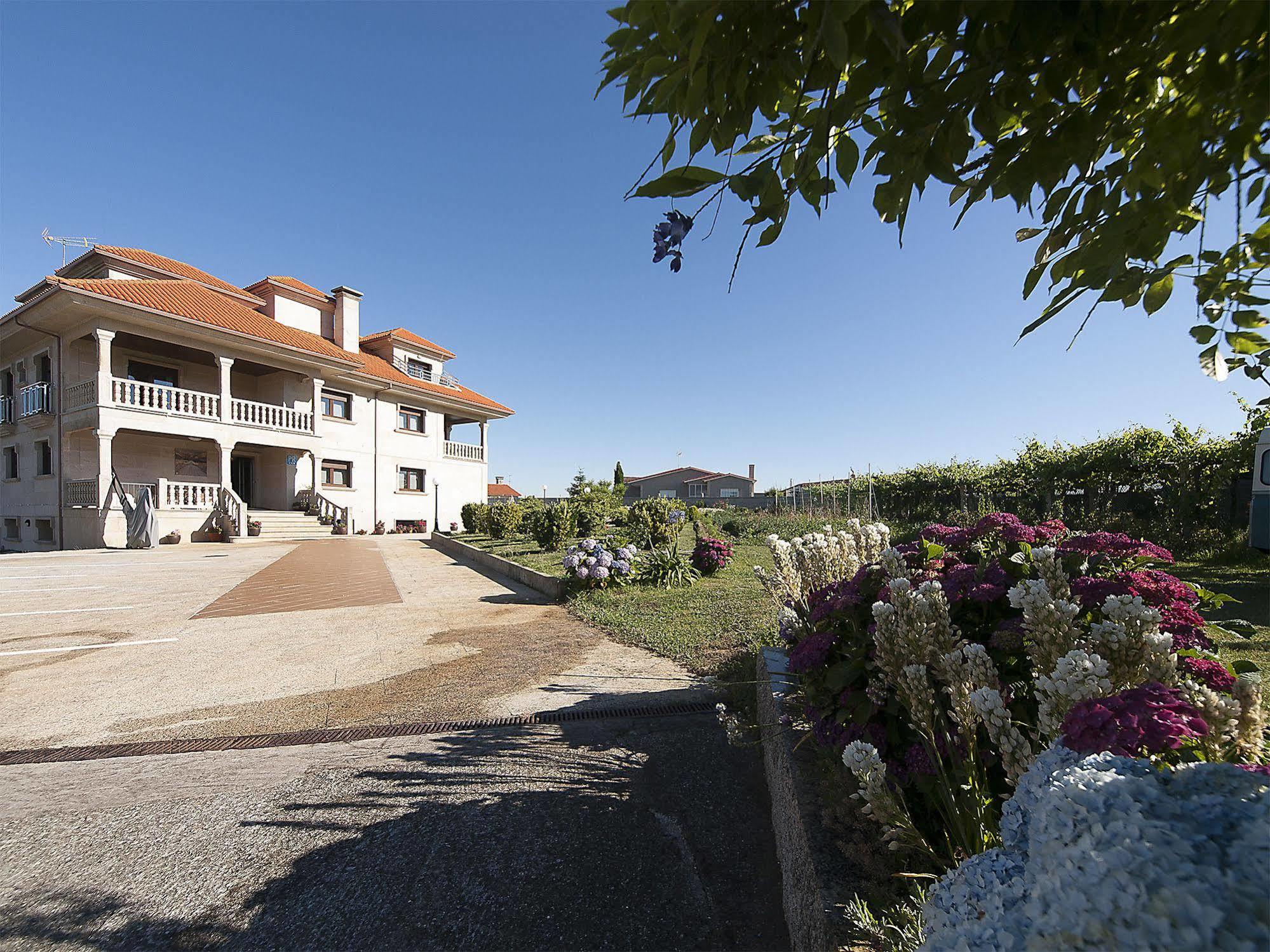 Pension Residencia A Cruzan (Adults Only) Noalla  Exterior photo